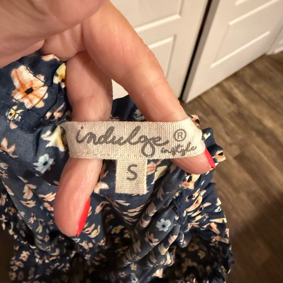 Indulge Navy Floral Midi Dress - Picture 10 of 10